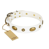 Leather Collar for English Bulldog "Unmatched Whiteness" Artisan Leather Collar for English Bulldog "Unmatched Whiteness" Artisan